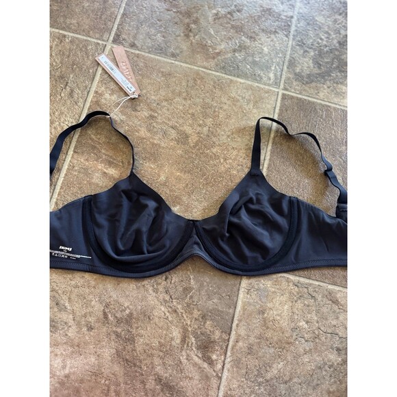 Skims Fits Everybody Unlined Demi Bra Onyx Size 34DD - Picture 9 of 10